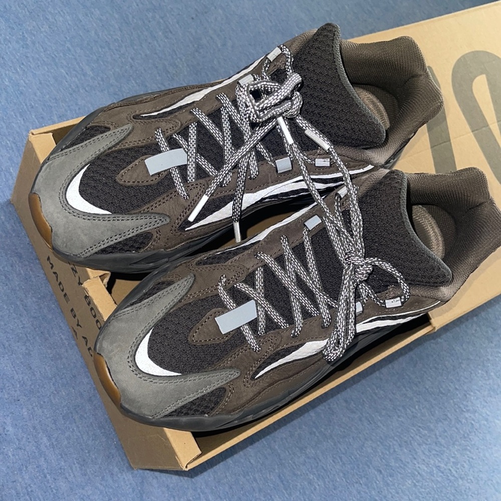 Yeezy 700